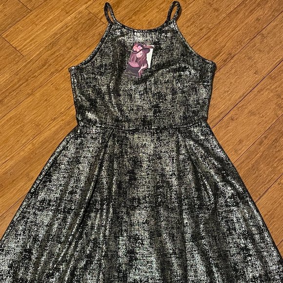 NWT SOPRANO SZ S BLACK GOLD HOLIDAY DRESS SPARKLY CHRISTMAS NEW YEARS COCKTAIL - Picture 1 of 1